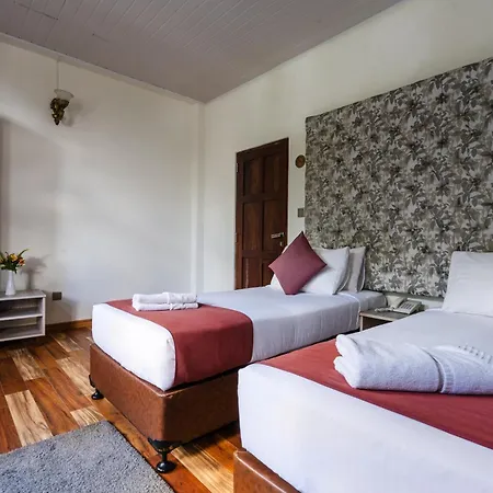 Hotel The Wind Castle Nuwara Eliya Exterior foto